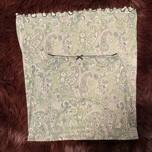 Elegant Green Paisley Midi Skirt